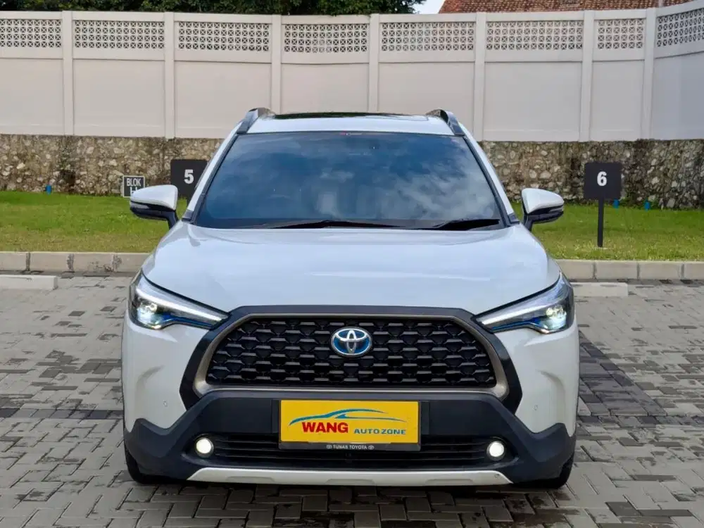 Corolla Cross Hybrid 2021 km 50.000 tangan 1