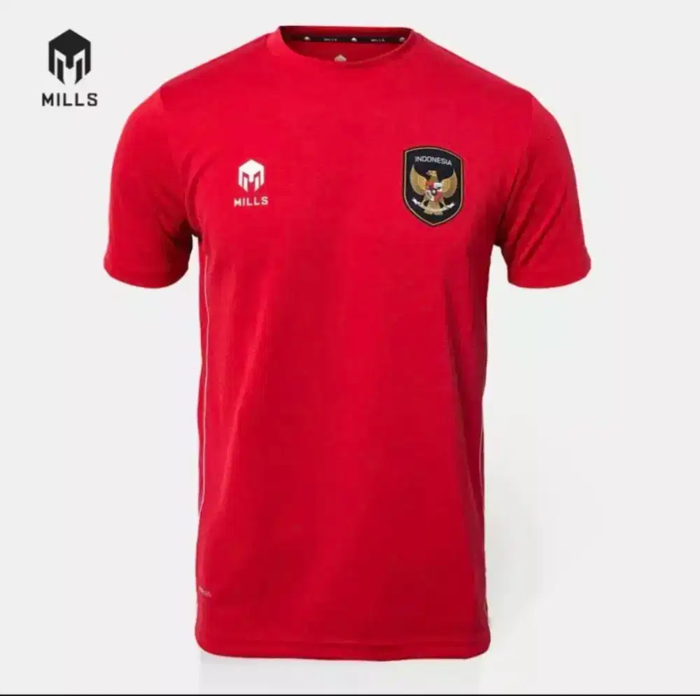 Jersey timnas merah