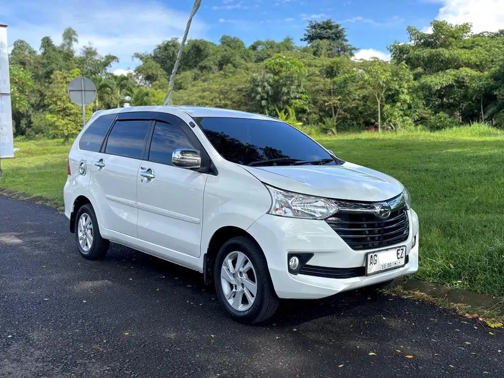 XENIA R DELUXE MANUAL 2016