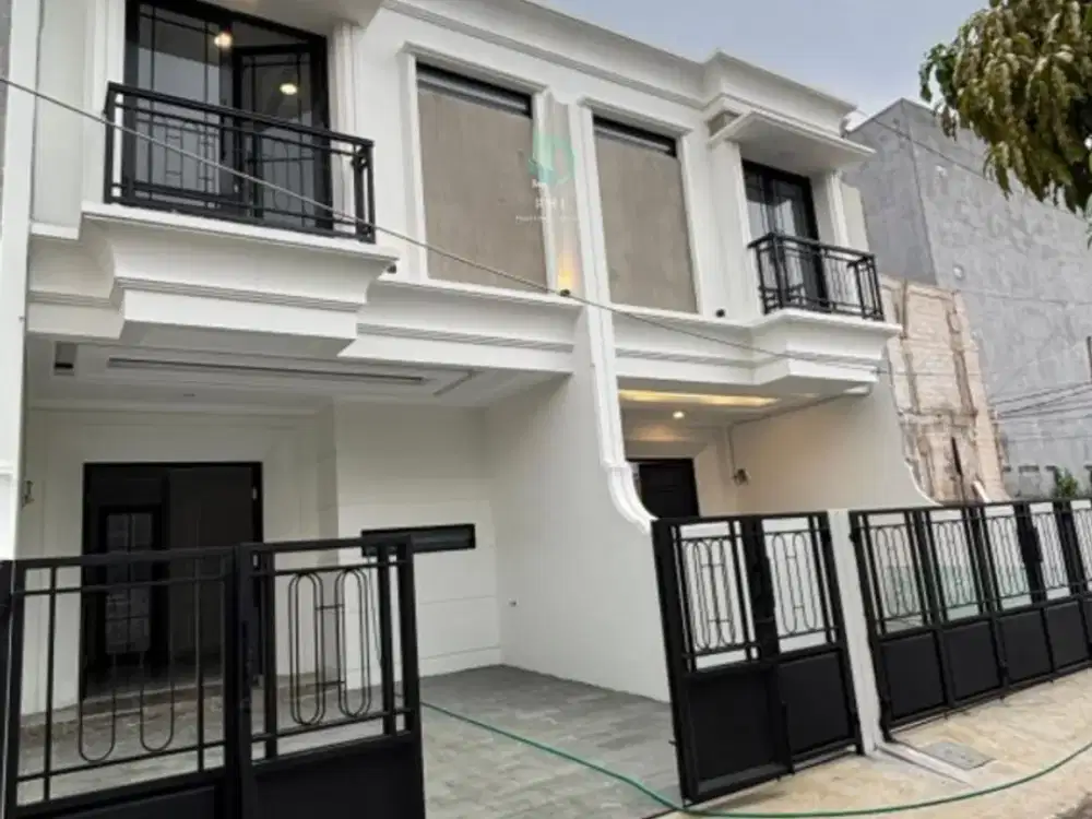 Rumah mewah siap huni jalan kaki ke stasiun depok.lama