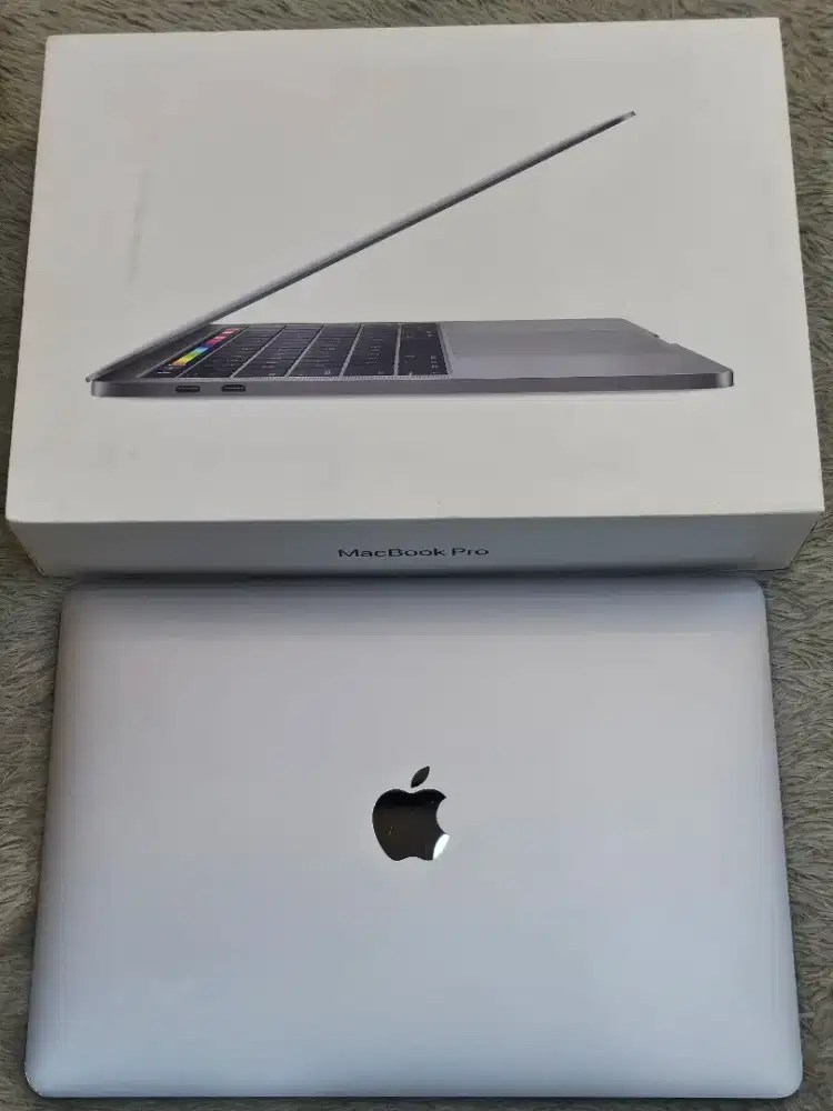 Macbook Pro 128gb i5 Touchbar 2019 iBox ID/A