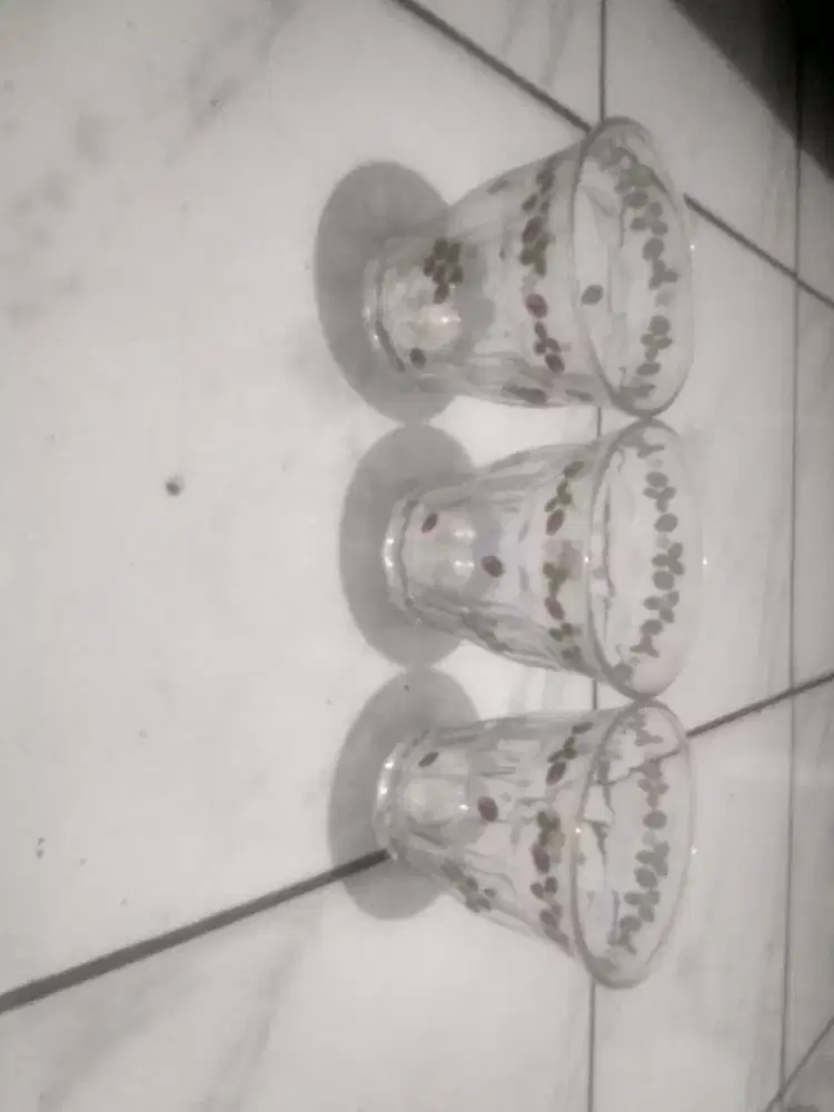 Dijual. Gelas beling