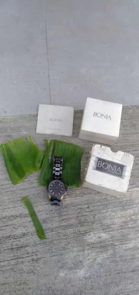 Di jual yg minat dan butuh original dan asli no minus tahan air murahh