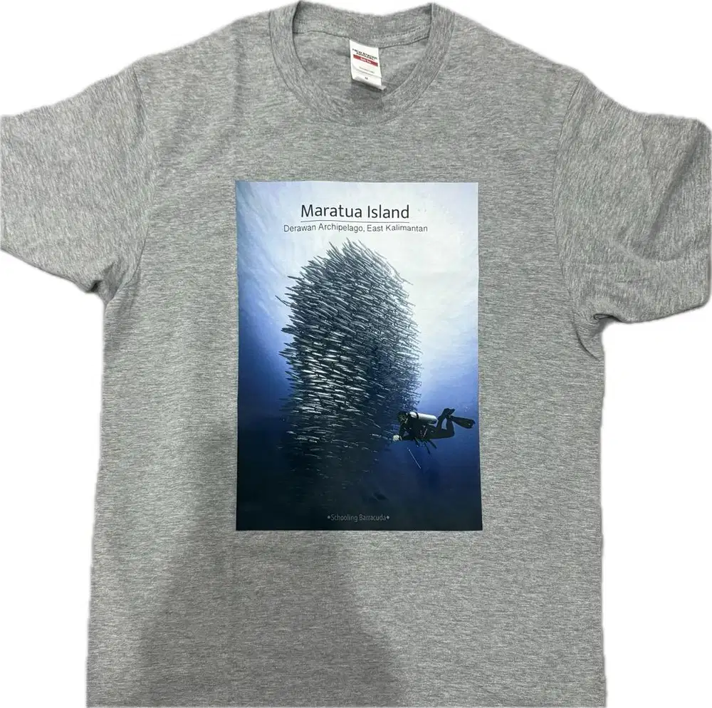 Kaos Maratua Island Schooling Barracuda (ORIGINAL REAL PHOTO)