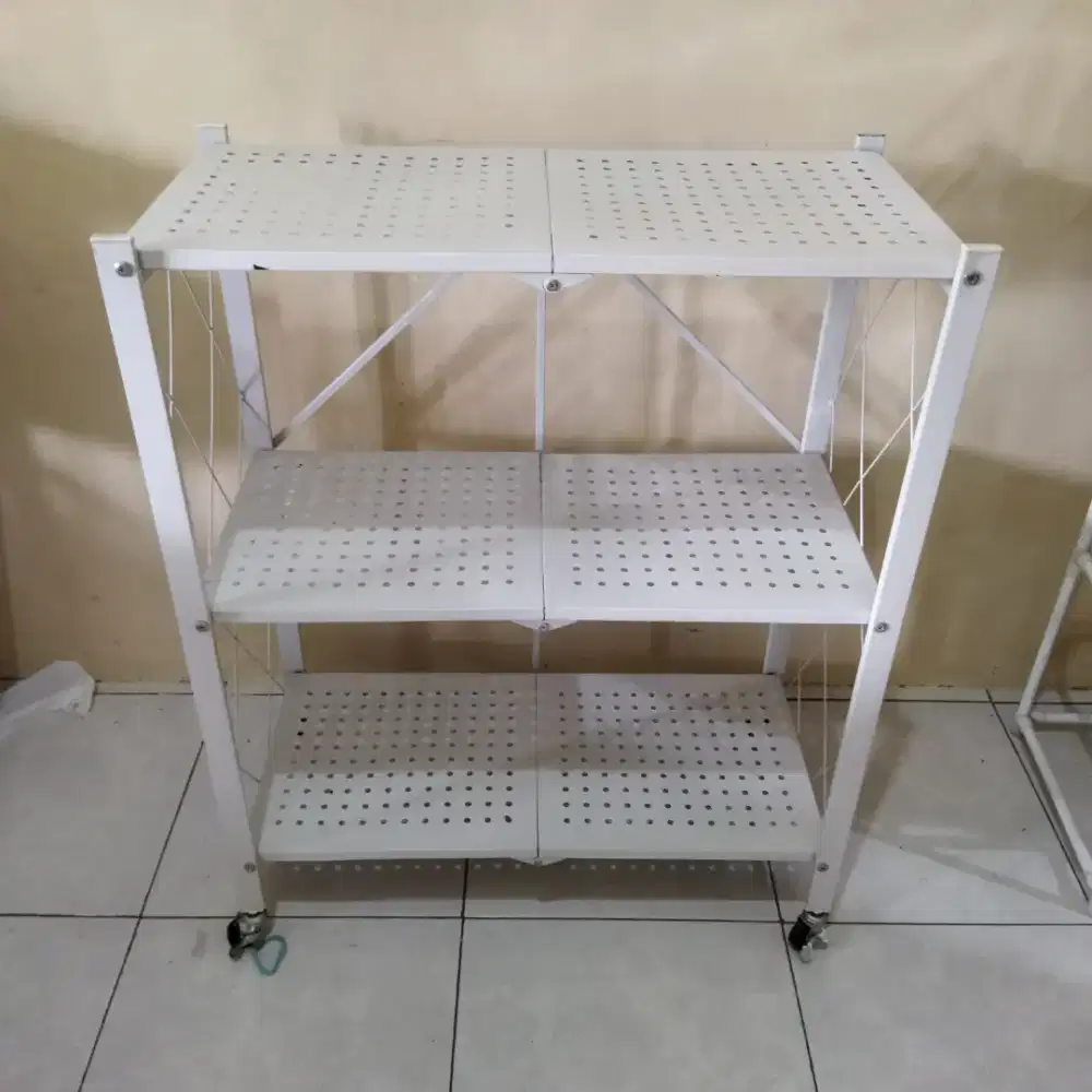 Rak susun besi serbaguna