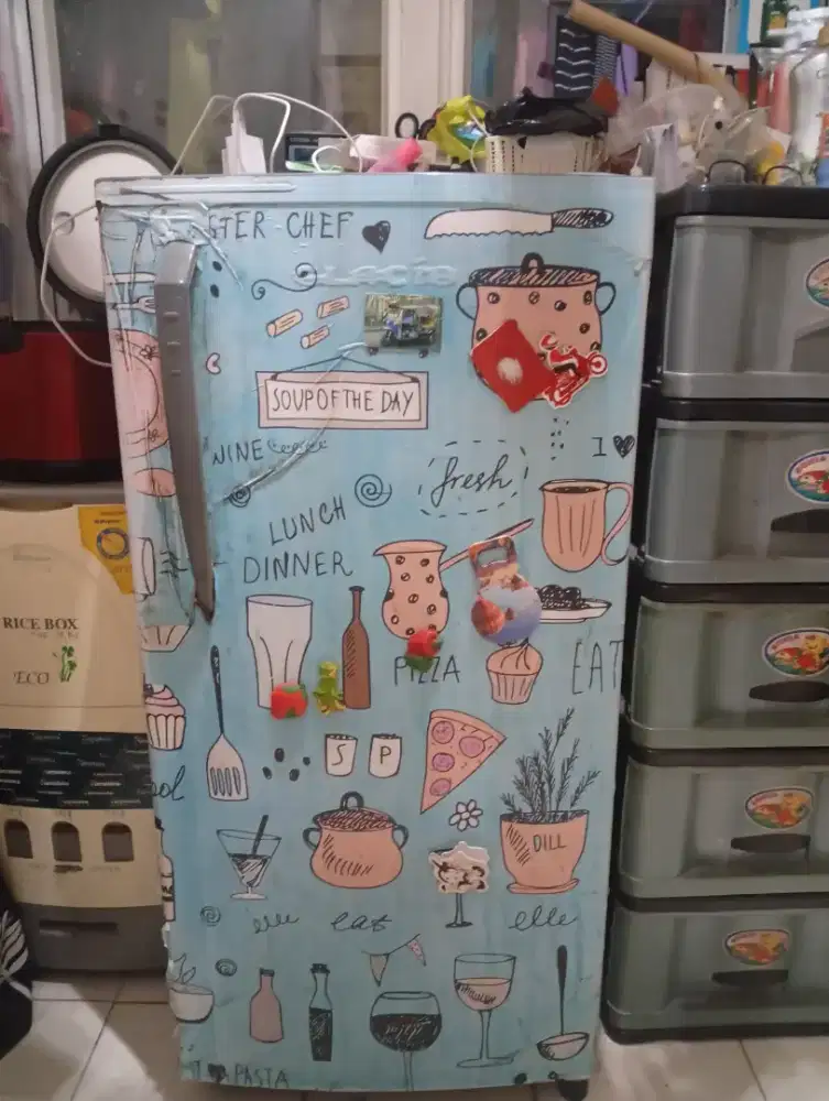 Kulkas  Toshiba Glacio type GR-N 185 BCH