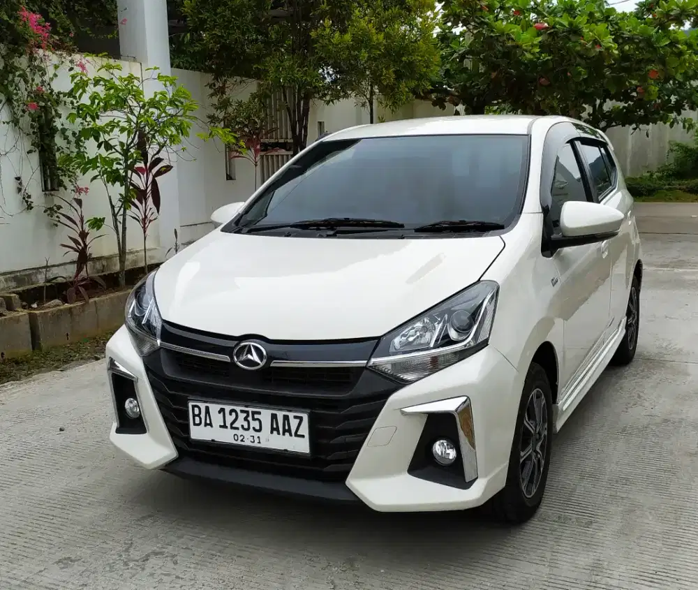 Ayla R sporty manual KM low