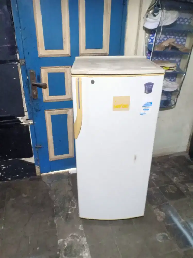 Jual kulkas Sharp 1 pintu mesin ori dingin beku normal bisa diantar
