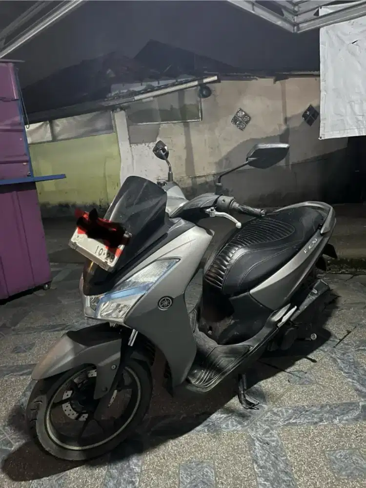 Jual motor Lexy 2018 mesin masih mulus ga ada yg minues