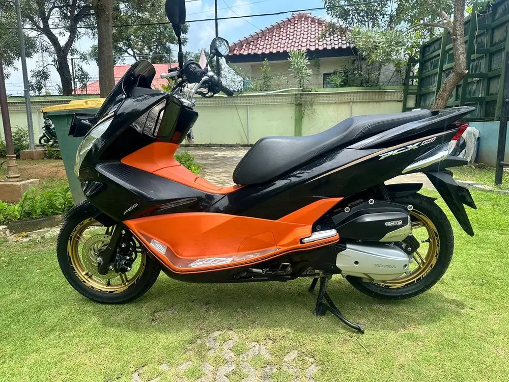 HONDA PCX 150 BUILT UP THAILAND TAHUN 2015