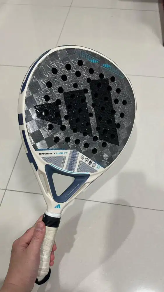 raket padel adidas cross it martita ortega 2025