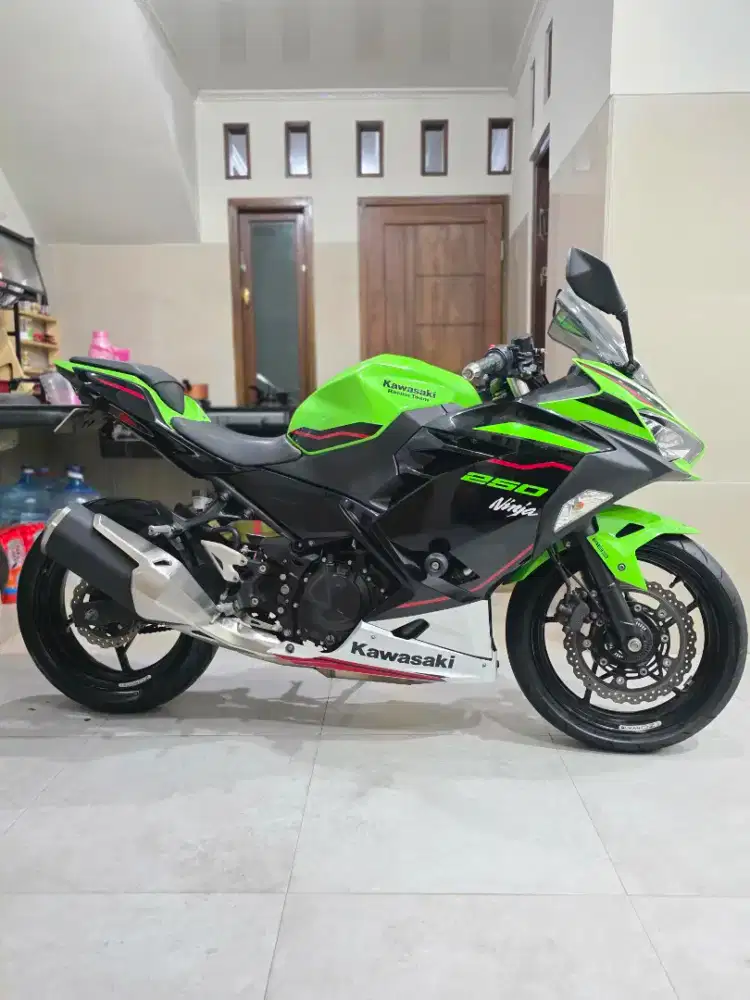 Ninja 250 Fi ABS SE KRT Keyles (Pajak On)