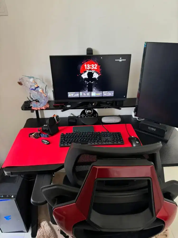 1 set pc gaming dan meja gaming  + kursi gaming