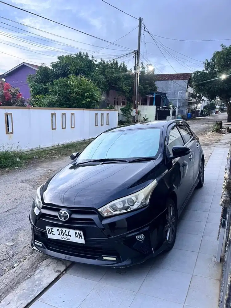 Tayota yaris 2014 trd