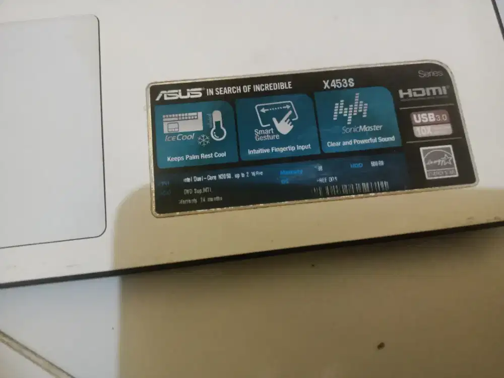 Lactop Asus X 453s minus layar titik2 putih kyboat sebagian ga bs