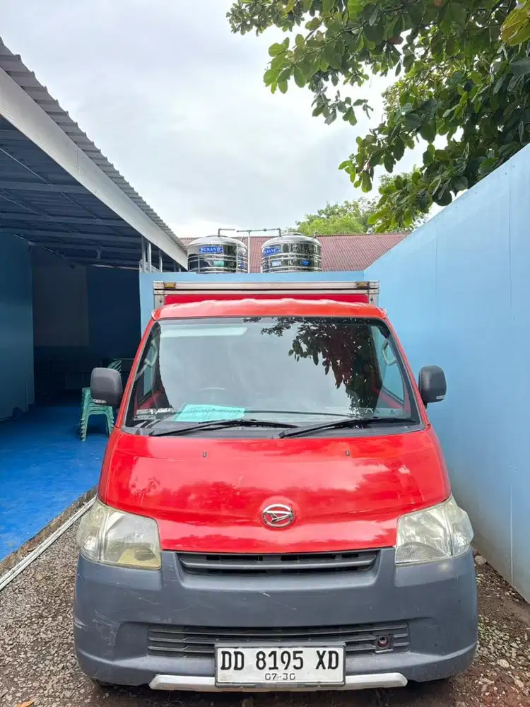 Grand max pick up box