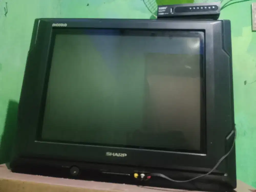 Tv sharp 21inch