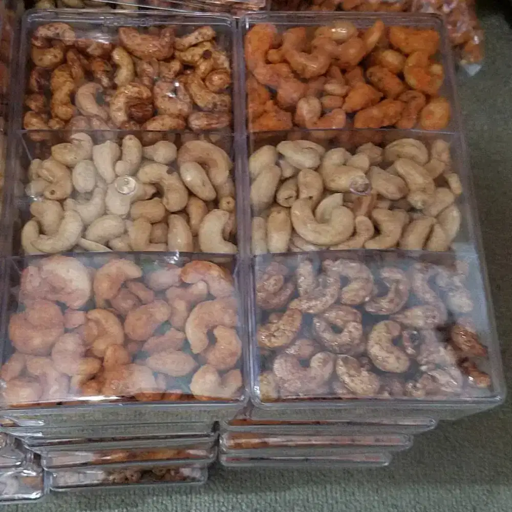 Kacang mede mete toples