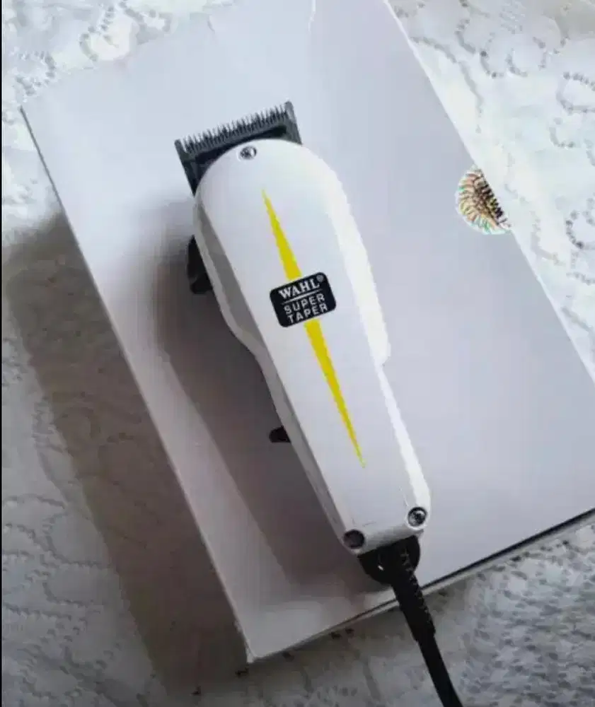 Dijual cepat Clipper WAHL ORI, FREE Clipper Kemei.