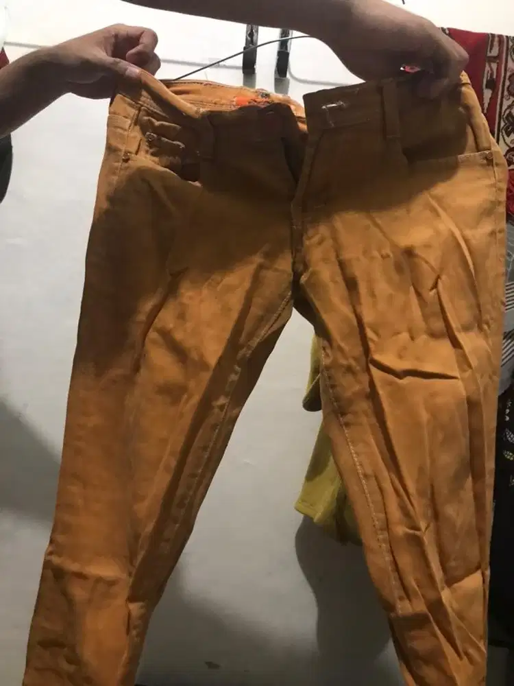 Celana Jeans ukuran M orange