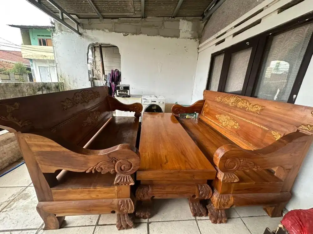 1 Set Bangku Dan Meja ukuran besar kayu jati