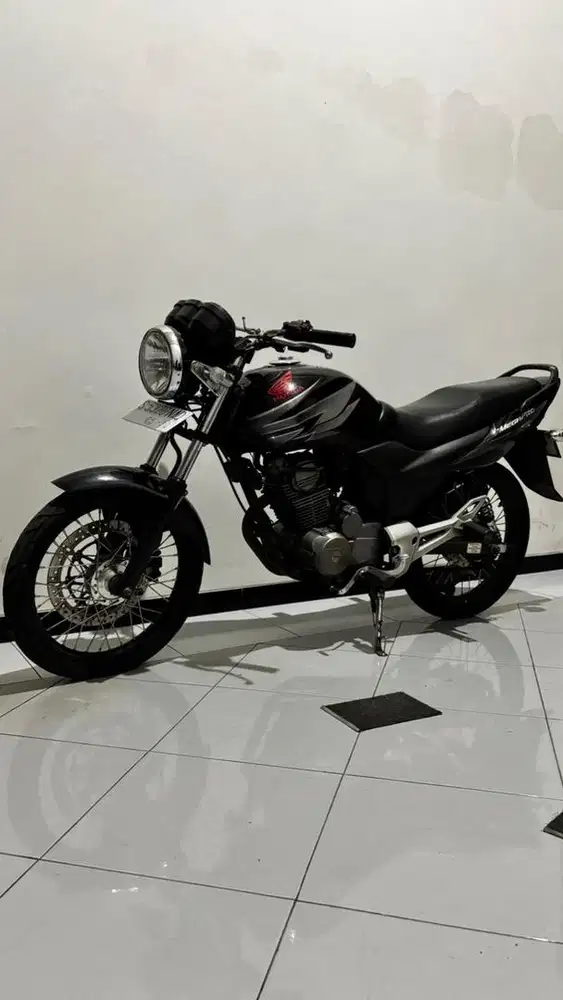 MEGAPRO PRIMUS/GL160 2010