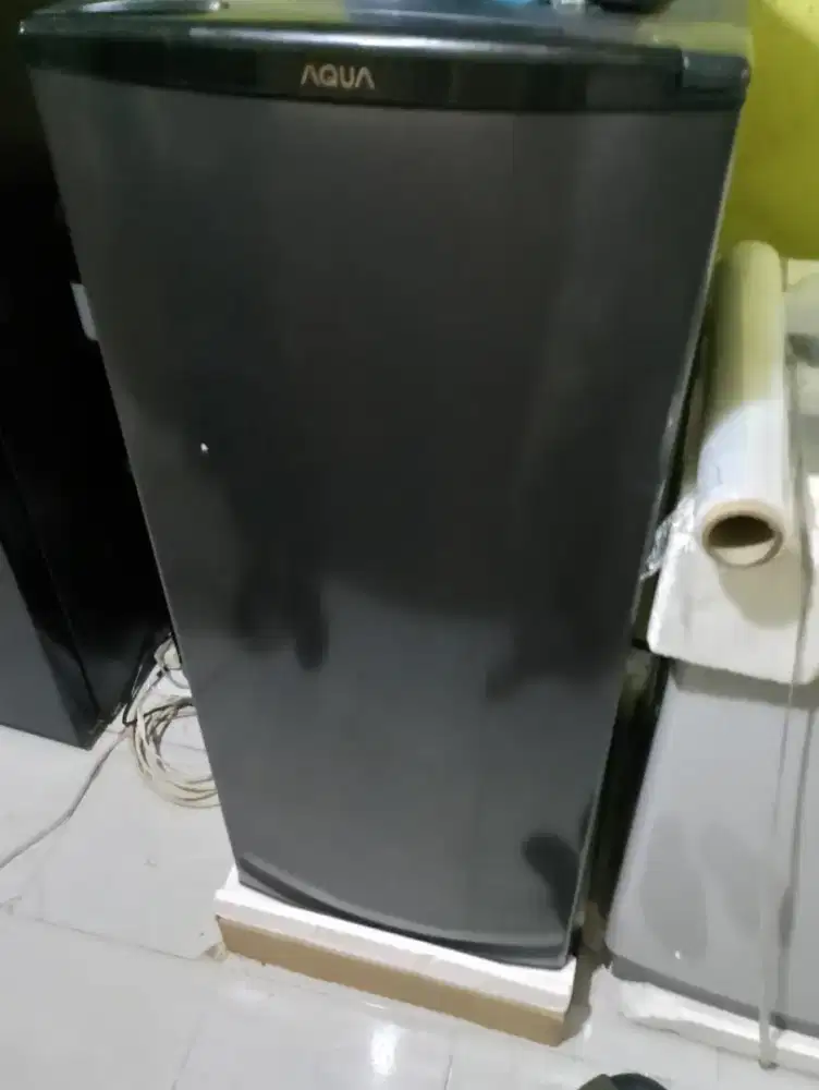 Kulkas freezer 6 rak(es batu)