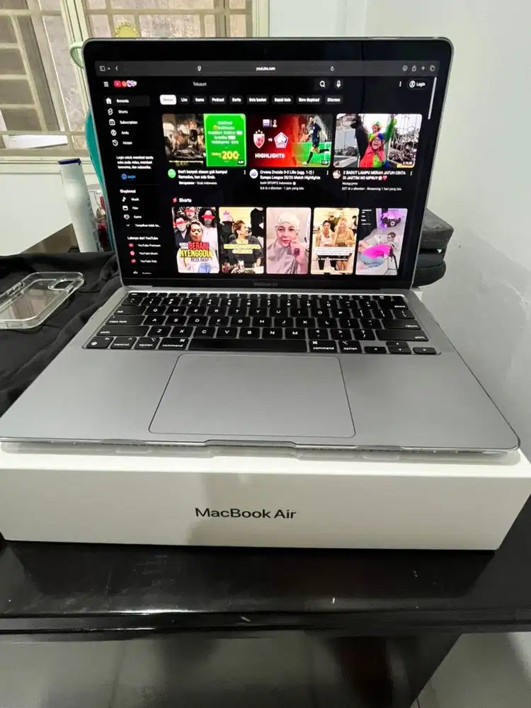 Macbook Air M1 8/256 IBOX