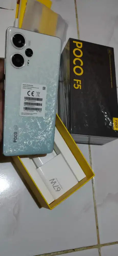 Poco F5 5G NFC white ram 12+8/256gb fulset ORI mulus kaya baru