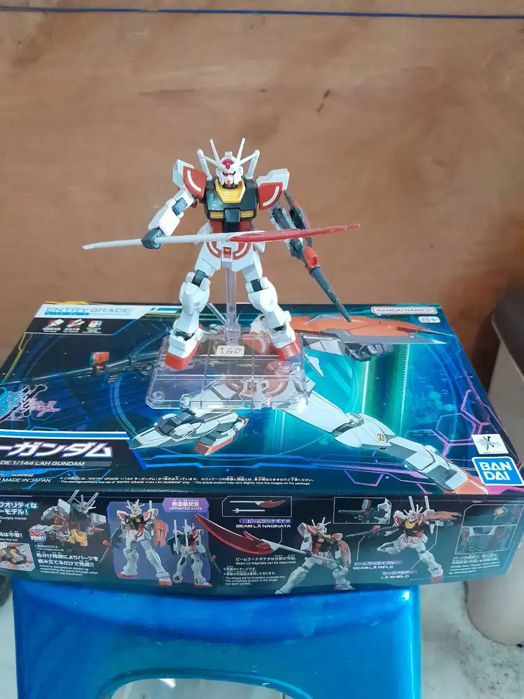 Gundam pajangan borongan