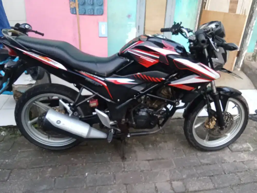 HONDA CB 2014 tokcer