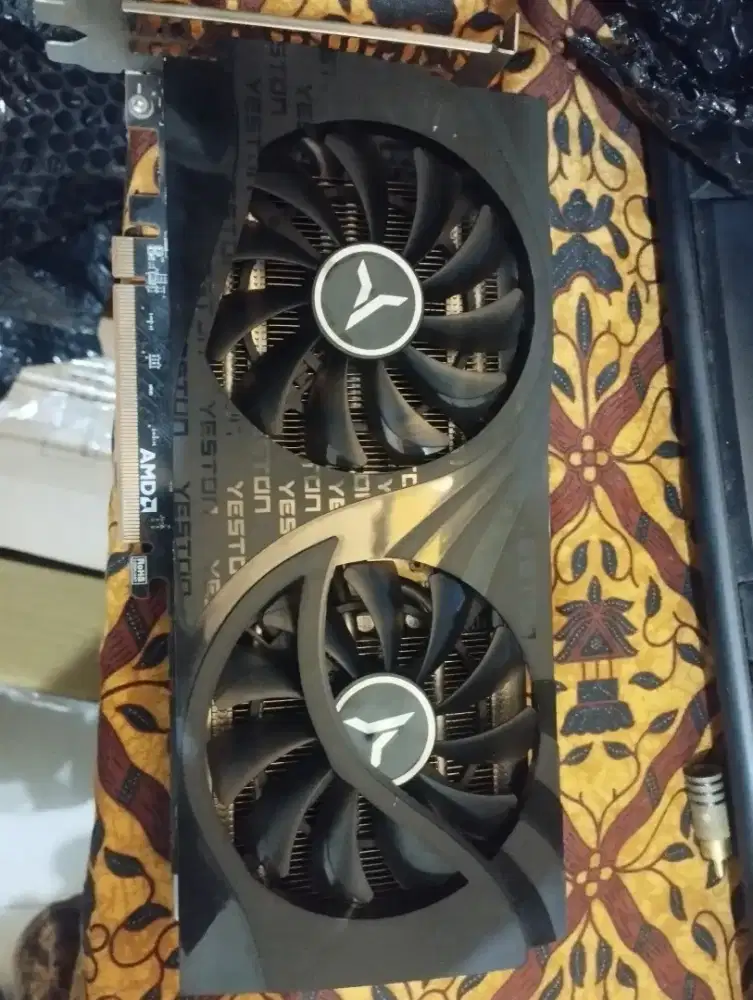 nga YESTON RX 6600XT 8GB