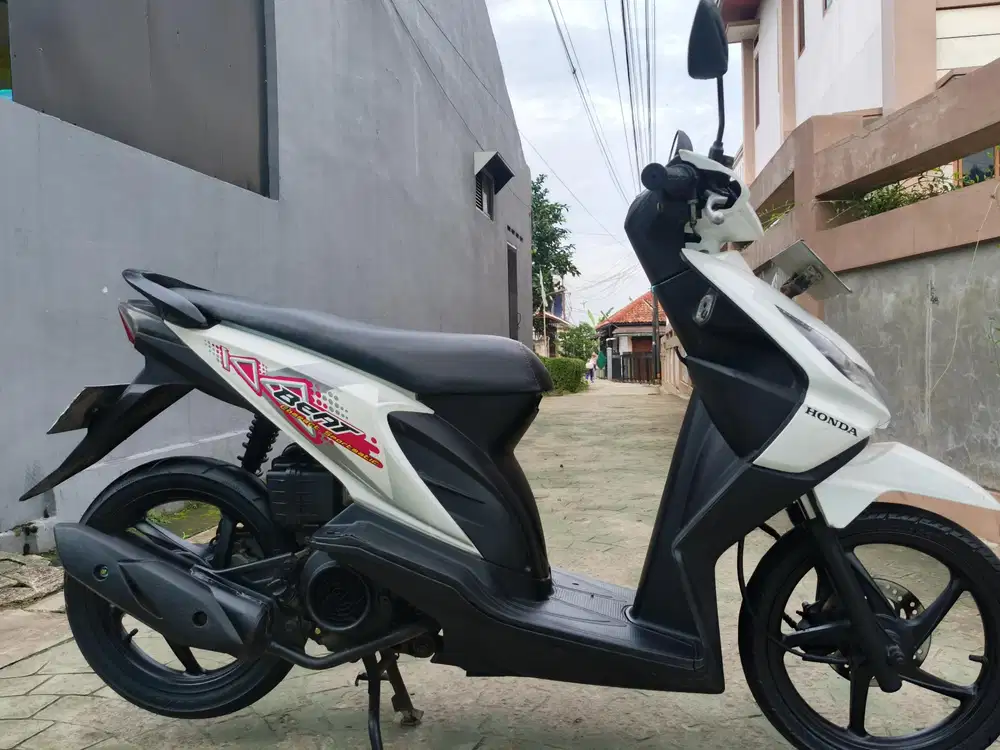 Honda beat karbu 2012 stater tokcer halus mulus terawat