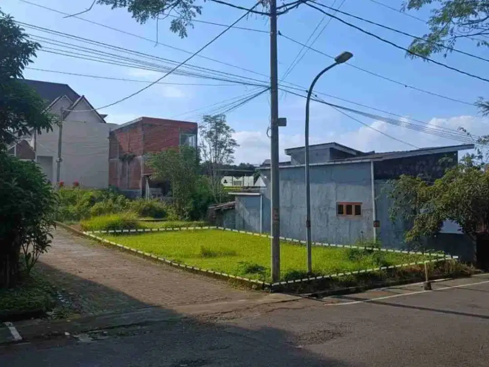 Dijual Tanah Strategis Posisi POJOK POROS JALAN ASPAL Junrejo BATU MALANG