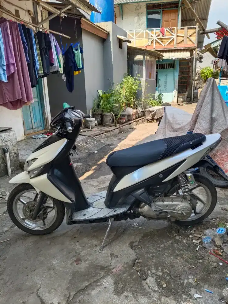 Jual mtr VARIO 110 KARBU