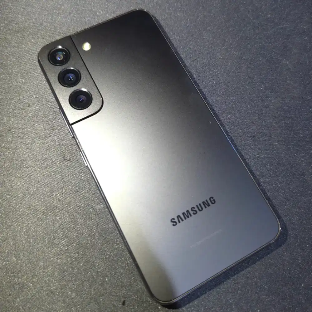 Samsung Galaxy S22 Second Murah 8/256 Sein Mulus Unit Only - Black