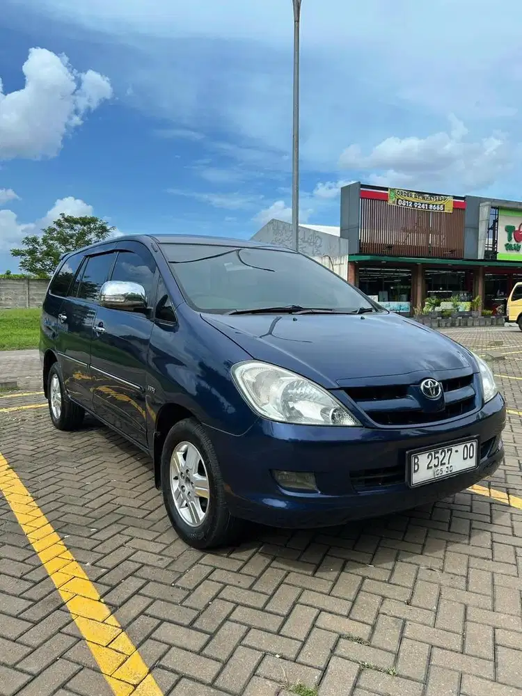 Toyota Kijang Innova 2007 Bensin
