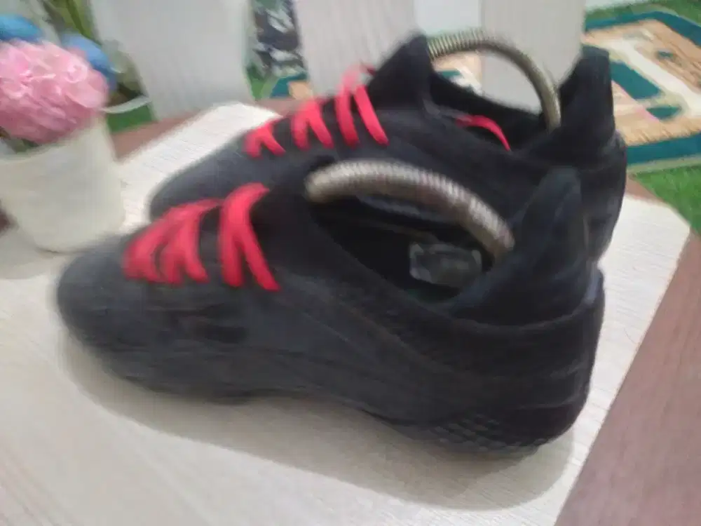 Jual sepatu bola material sintetis grade a