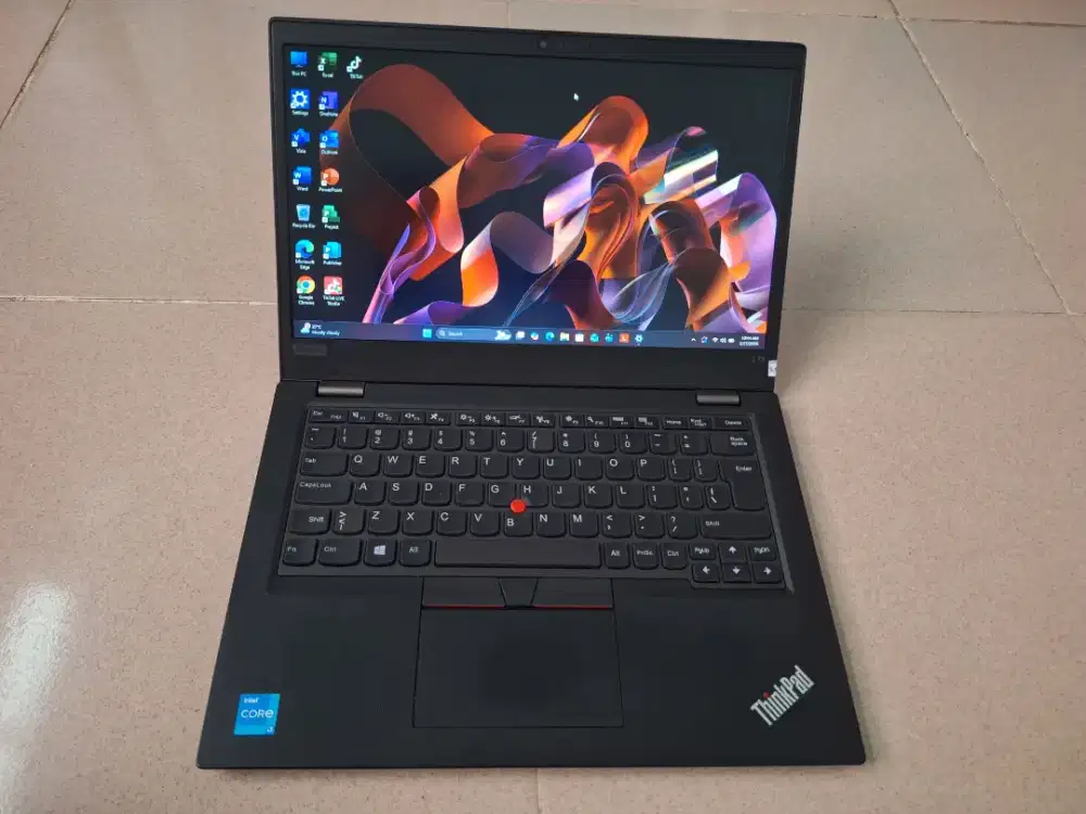 Bismillah dijual laptop lenovo slim core i3gen11 ram 8gb siap pakai