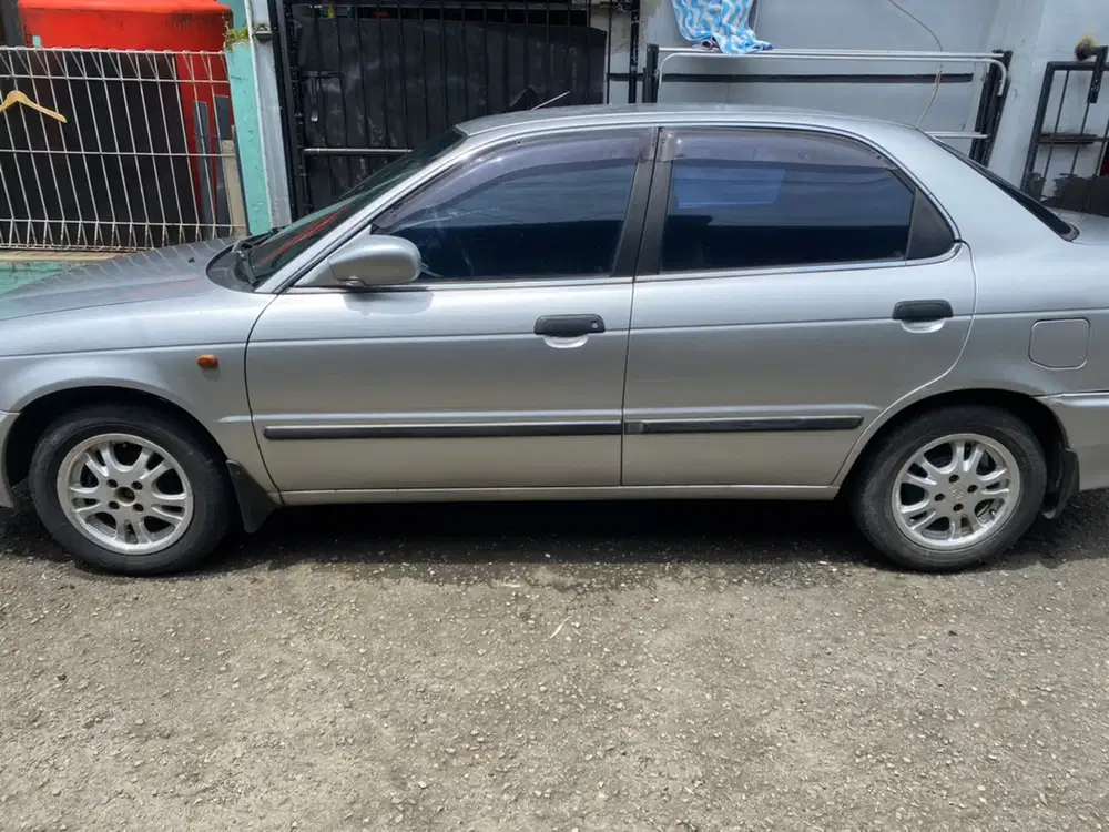 Suzuki Baleno 1997 Bensin