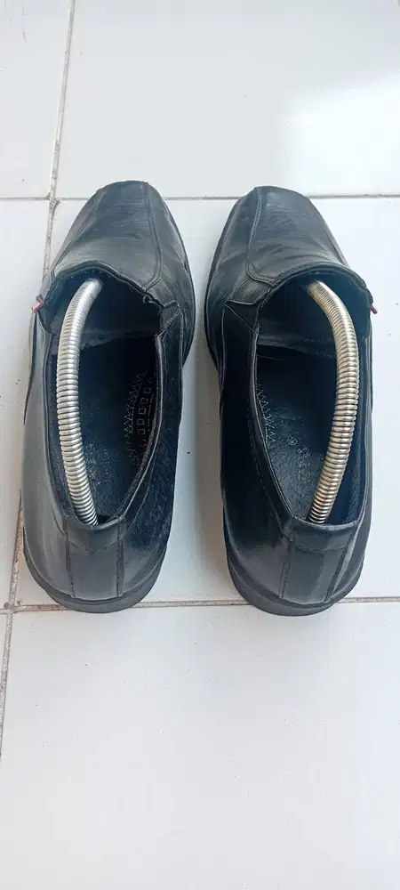 Kickers Formal Wrn Hitam Uk.41, Kulit Asli, Non Ori, Mulus, Pejaten