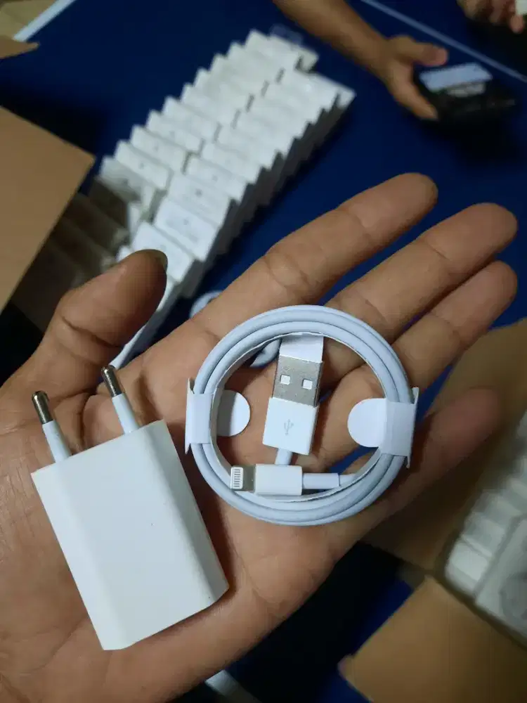 Charger iphone jadul