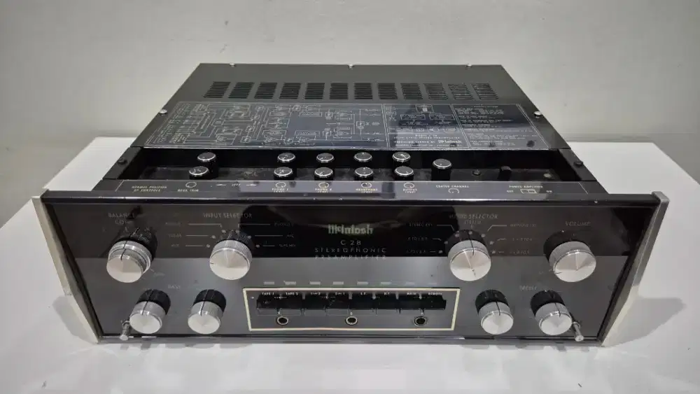 Mcintosh C28 Preamp