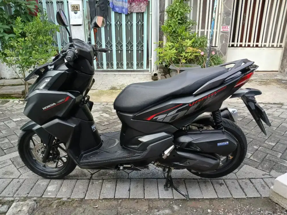 Jual vario 160 2024 km 23 plat w gresik istimewa siap modik