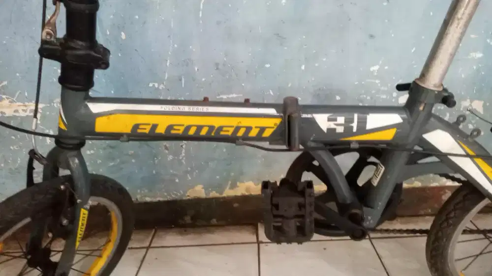 Sepeda lipat merk element ukuran 16in single speed