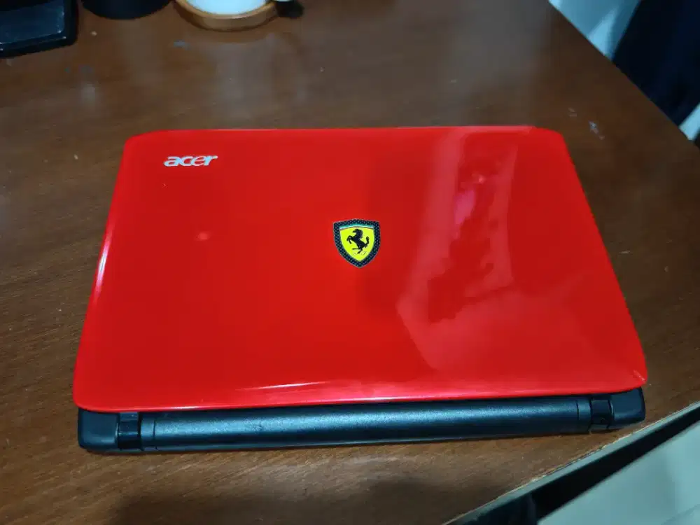 ACER FERRARI ONE, ISTIMEWA LIKE NEW