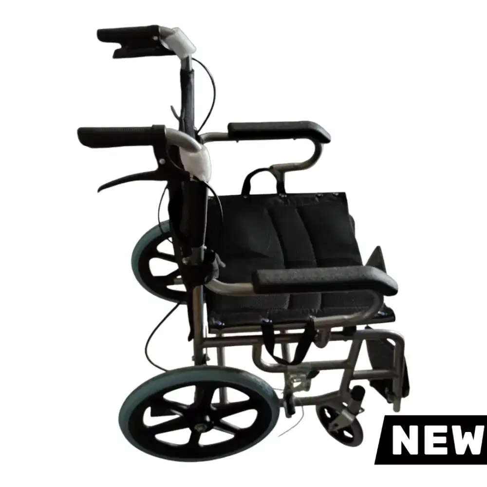 Kursi roda baru beli