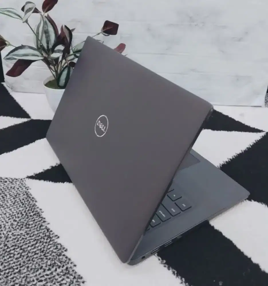 Laptop DELL L3410 SLIM. CORE i3 Gen 10. RAM8GB. SSD256GB. Seperti Baru