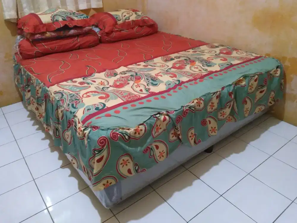Dijual Kasur Springbed + Divan Ukuran 180cmx200cm (6 Kaki)