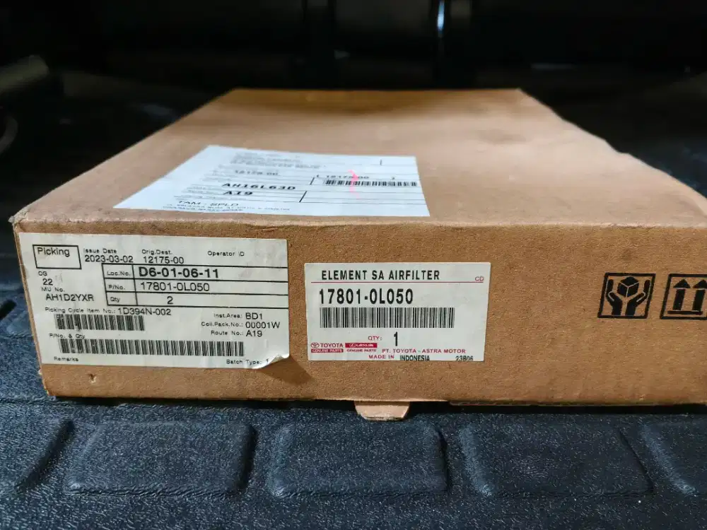 Dijual filter udara original Toyota untuk mobil Fortuner vrz